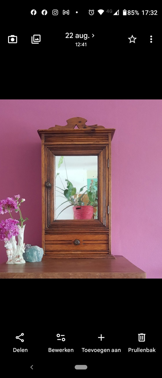 Antique French Art Deco brocante oak medicine cabinet with mirror – apothecary cabinet – wall cabinet (photo 15 of 15)