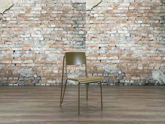 HAY Petit Standard Set di 4 - Olive | Daniel Rybakken, Sedie da pranzo, Metallo, Legno, Verde (foto 8 di 8)