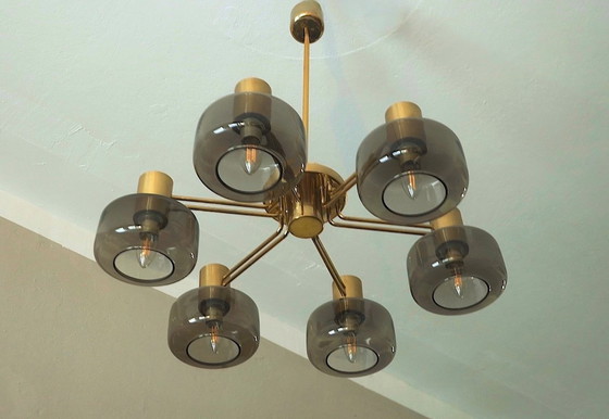 Image 1 of Lustre en laiton et verre de grande taille, Hans-Agne Jakobsson, Suède, années 1960