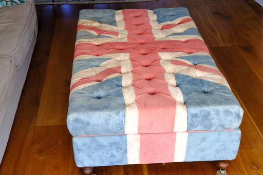 Timothy Oulton- BENSINGTON Footstool Vintage Union Jack (the coffee table)