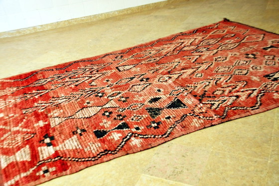 Image 1 of Abstract Red Moroccan Vintage Boujaad Rug – 290 x 166 cm