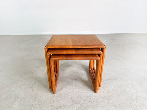 Set of 3 Midcentury coffee tables Dyrlund side tables teak coffee table