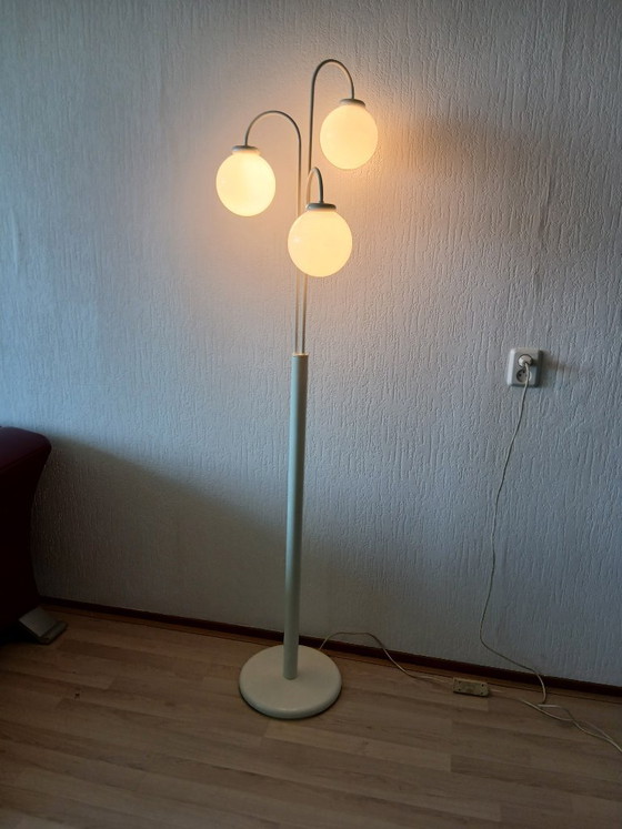 Vintage Space Age Floor light 70s - Elco Lite, Metal, White (photo 6 of 7)