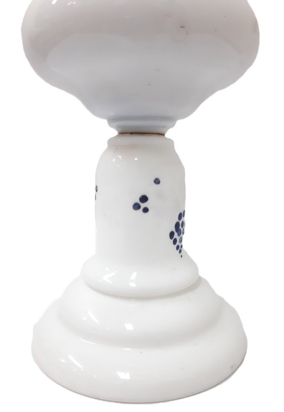 Image 1 of Lampada a olio francese antica in porcellana