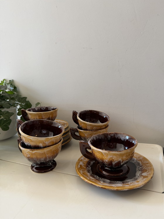 Set aus 6 Tassen und Untertassen im Mid-Century-Stil – Geschirr, Ceramic (photo 3 of 6)