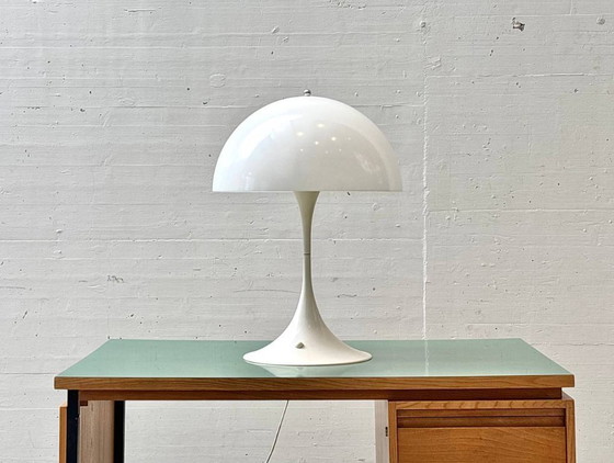 Image 1 of Ensemble de 2 grandes lampes de table Panthella, première série de Verner Panton pour Louis Poulsen, années 1970