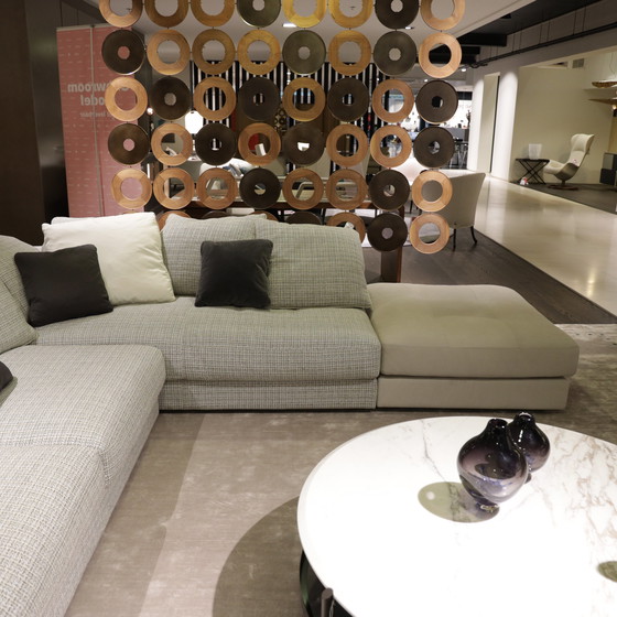 Image 1 of Giorgetti Skyline corner sofa