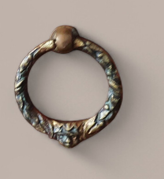 Image 1 of Bijzettafel in Louis XVI-stijl met marqueterie - Marmeren blad en verguld bronzen decoraties