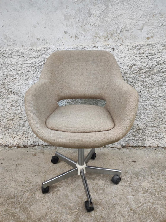 Image 1 of Mid-Century Modern Egg Swivel Chair Stol Kamnik Vintage Gray Office Chair