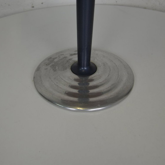 Image 1 of Mesa auxiliar Besico