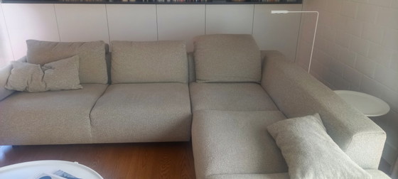 Divano componibile con chaise longue, tessuto beige chiaro, Moome sofa Otis, Divani modulari, Tessile, Modern (foto 2 di 5)