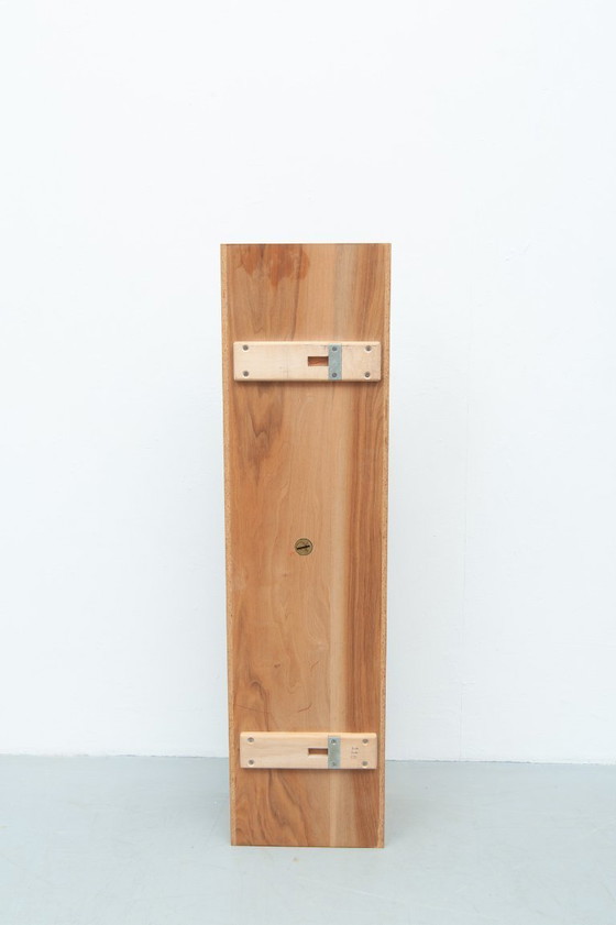 Image 1 of Estante de pared de 100 cm de nogal de Walter Wirz para Wilhelm Renz, años 60
