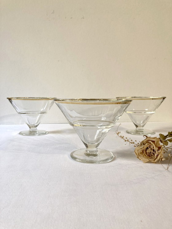 Image 1 of Trio di ciotole da dessert in vetro con bordi dorati, La Rochère, Francia