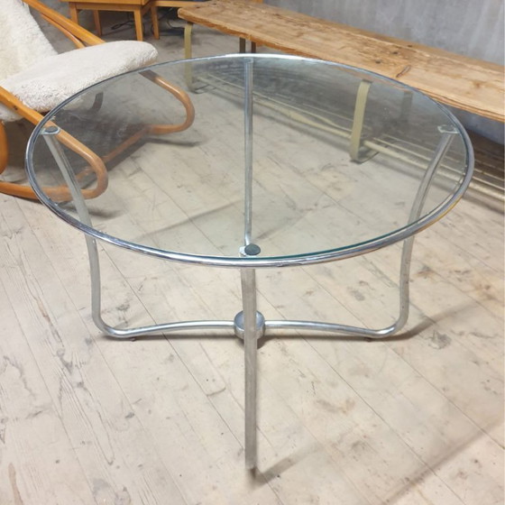 Image 1 of Table basse ronde en verre de style Bauhaus, Tchécoslovaquie, années 1930-1940