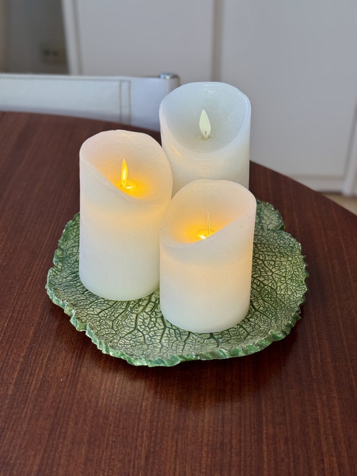 Plato/cuenco de cerámica hecho a mano - forma orgánica de hoja de col verde