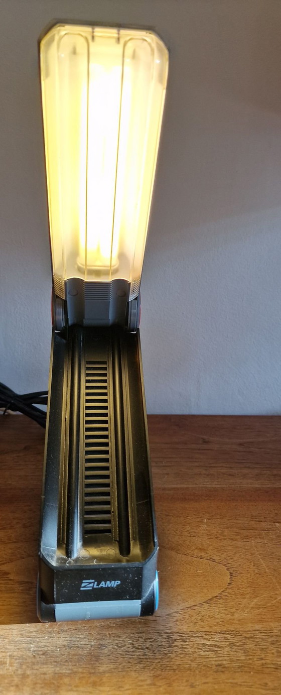 Lampada Philips Z Shigeaki Asahara stile Memphis, Lampade da tavolo, Plastica, Multicolore (foto 7 di 10)