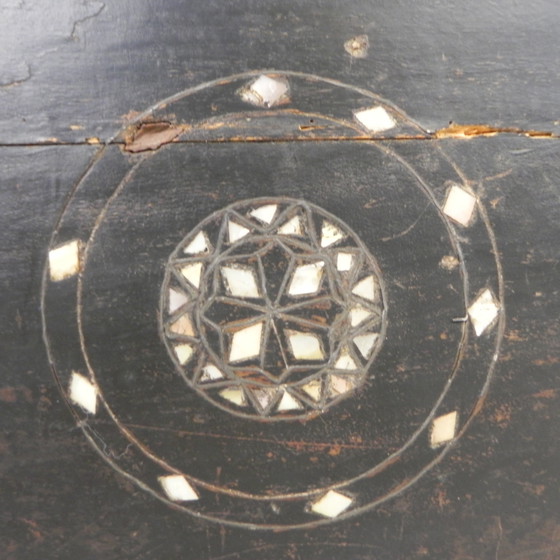 Image 1 of Coffret de mariage syrien du XIXe siècle avec incrustation de nacre