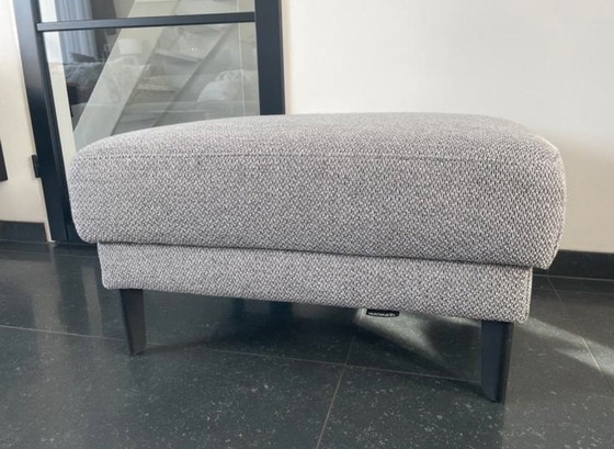 Image 1 of Divano angolare Montel con pouf grigio