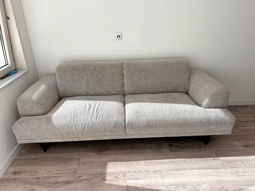 Beautiful sofa from Fonq