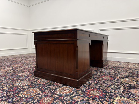 Original Globe Wernicke Corner Desk – Leather, Wood (photo 5 of 23)