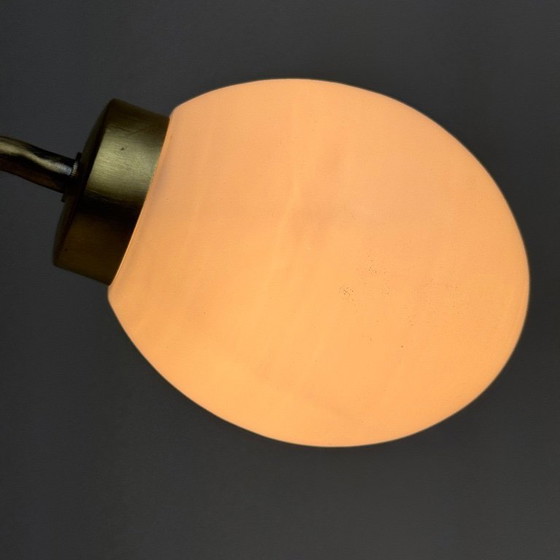 Image 1 of Applique da parete vintage antica in ottone e opalino