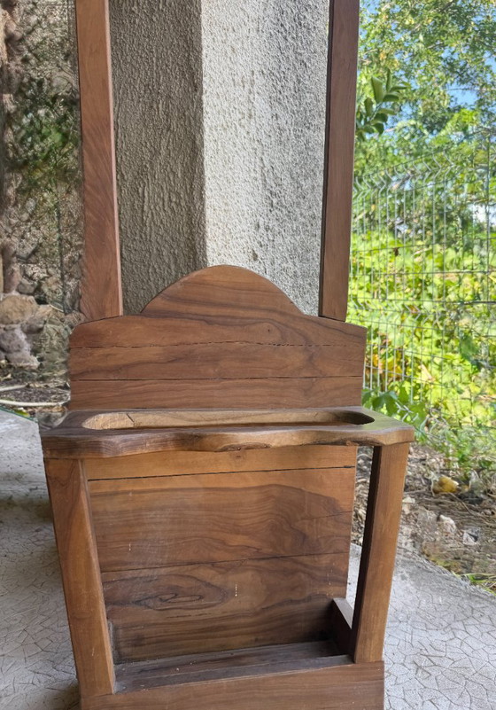 Image 1 of Guardarropa / Perchero y paragüero en la entrada, de madera de olivo.