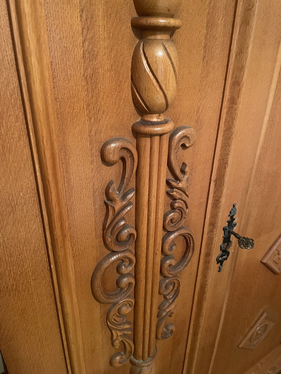 Image 1 of Vintage bedroom