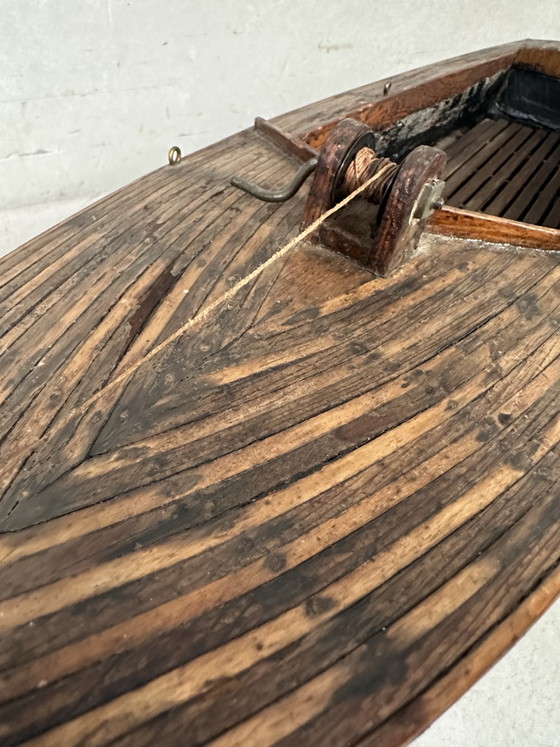 Image 1 of Antieke houten (model) boot - vijverjacht