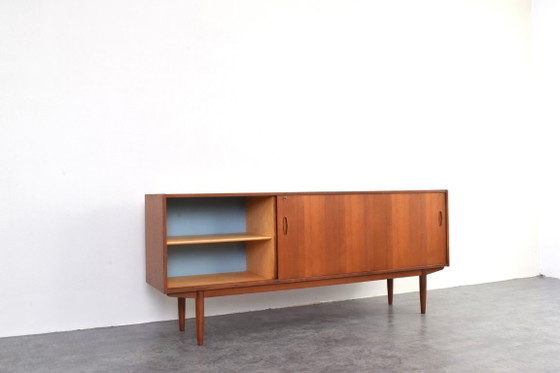 Image 1 of Buffet scandinave en teck du milieu du siècle par Nils Jonsson pour P.S. Heggen, années 1960.