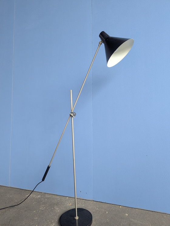 Image 1 of Artiforte vloerlamp ST 416 - Henk Fillekes- 1960s