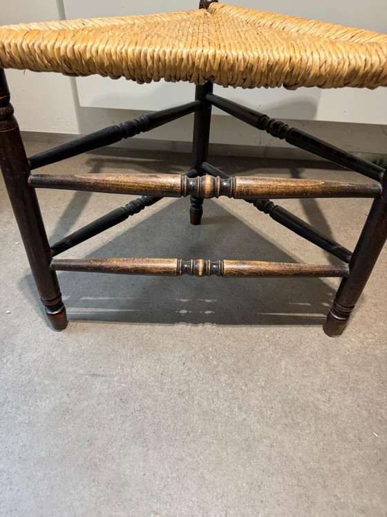 Image 1 of Poltrona in legno in stile edoardiano con seduta in vimini