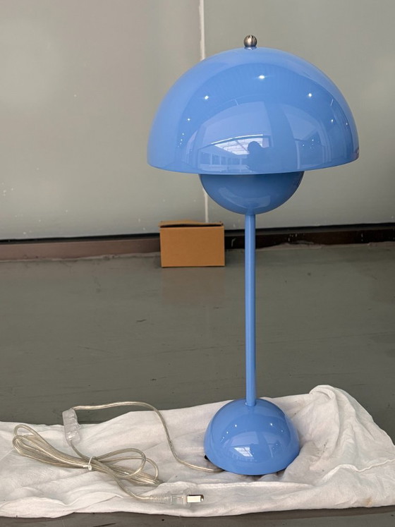 Image 1 of Vintage Panthella vloerlamp van Verner Panton uit de jaren 70.