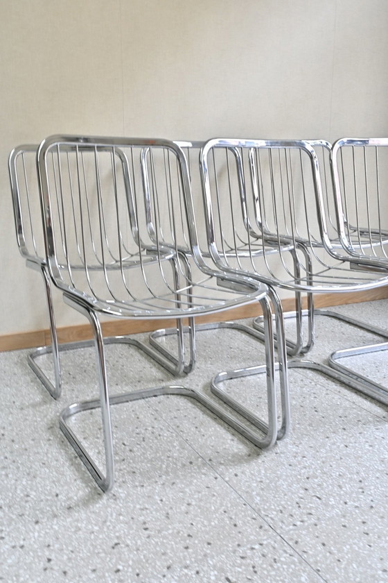 Image 1 of Juego de 6 sillas con estructura tubular cromada de Gastone Rinaldi
