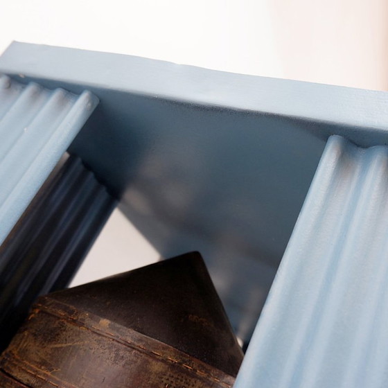 Image 1 of Estantería Strafor de metal pintado, siglo XX