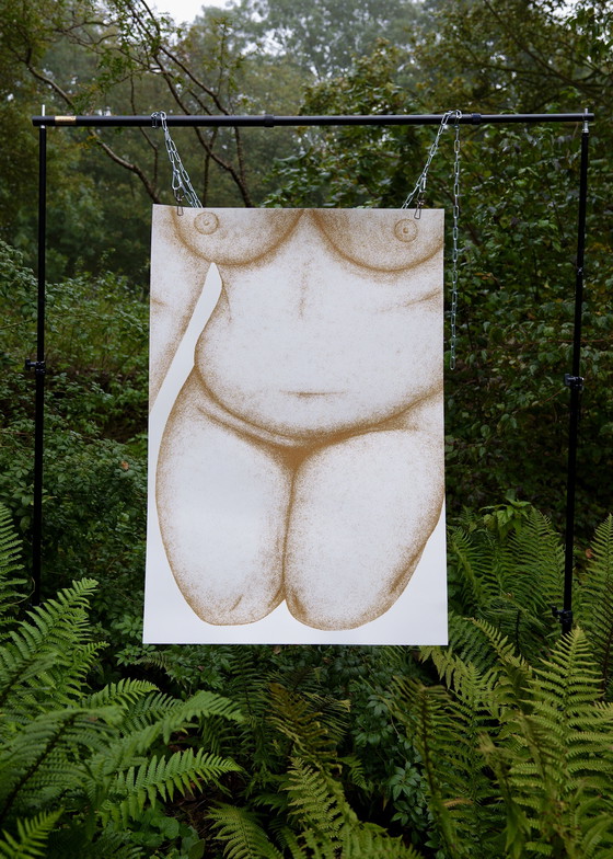 Image 1 of Impresión limitada Gordita de Polina Skaia