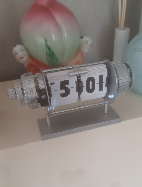 Image 1 of Green Lantern Bomba flip clock industrieel Dutch design klok