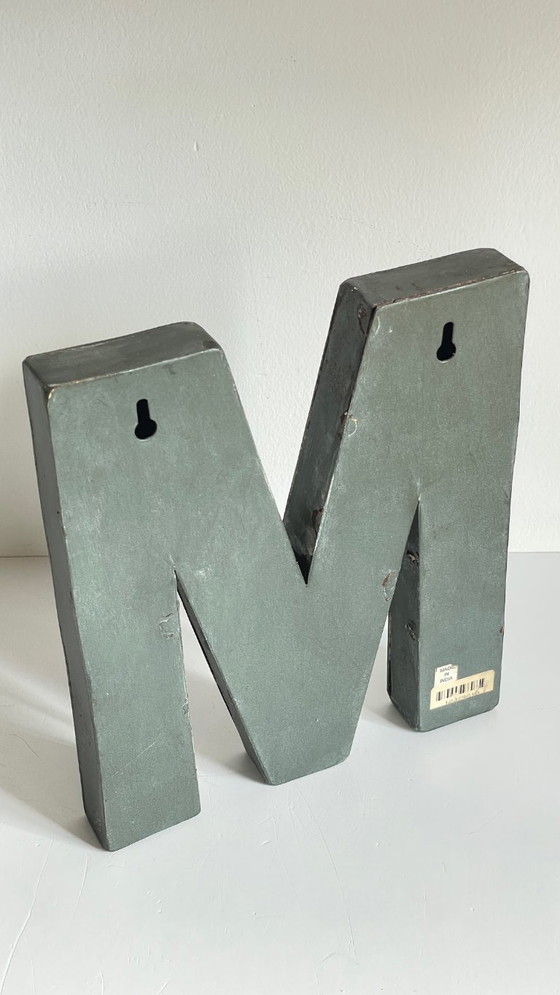 Image 1 of Lettre M Métal  Vintage
