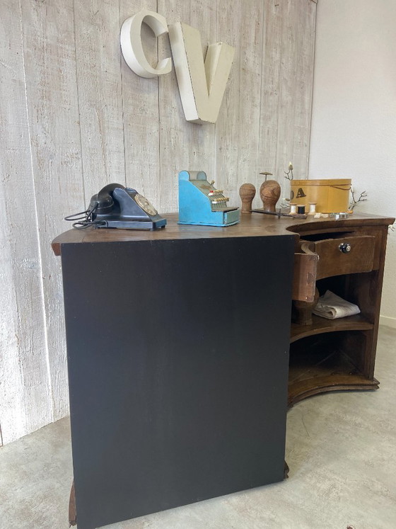 Image 1 of Ancien comptoir de mercerie