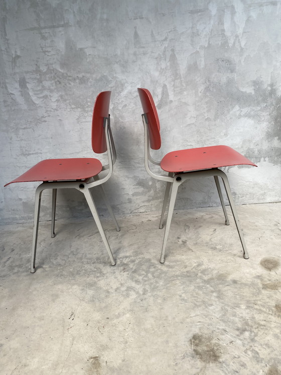 Image 1 of 2 chaises rouges Friso Kramer Revolt
