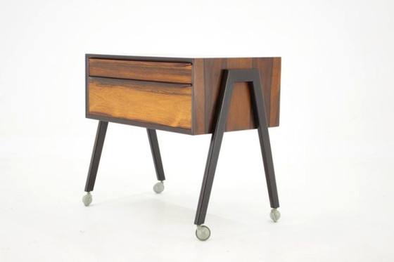 Image 1 of Gerestaureerde Deense naaikast op wielen in mid-century modern stijl, gemaakt van palissanderhout, jaren 60.
