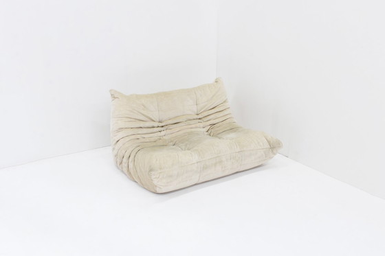 Image 1 of Vintage Togo 2 zits sofa beige velvet ligne roset Michel Ducaroy