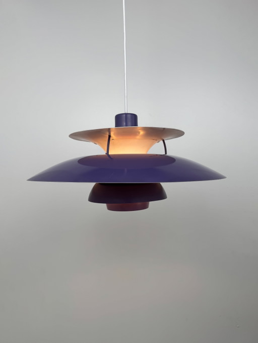 Lampada a sospensione Louis Poulsen PH 5 – Iconica classica del design danese in viola