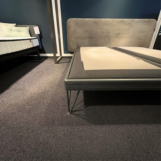 Image 1 of MLine Multi Motion bed  180x200 cm