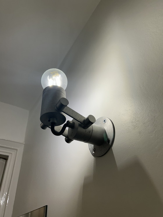 Image 1 of Modular Nomad short