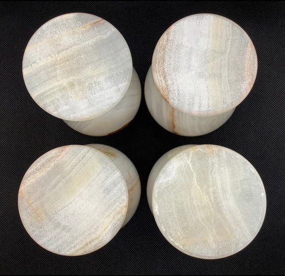 Image 1 of Juego de 4 copas de vino únicas hechas de ónix