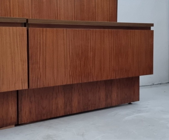 70's Wall cabinet – Wood (photo 6 of 24)