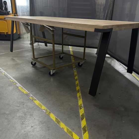 Seven – Bert Plantagie, Dining tables (photo 3 of 4)