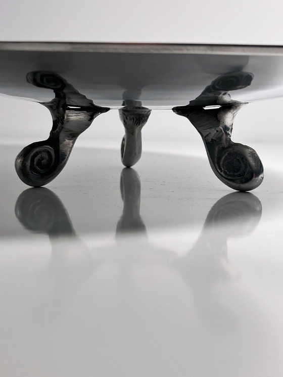 Image 1 of Ciotola vintage indonesiana per piedi di metà secolo con intarsi, anni '50, per i Paesi Bassi