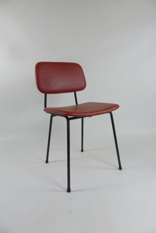 Airborne, chair by André Simard.