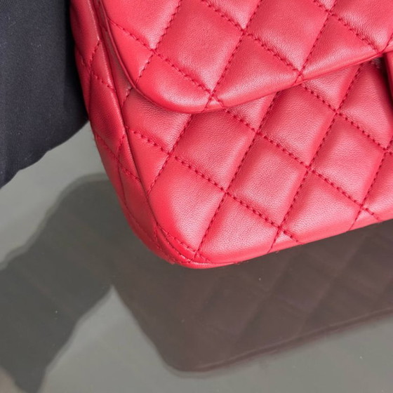 Image 1 of Chanel Classic Flap Medium - Special Valentine Edition 25CM Quilted Lambskin Red Gold Hardware Series 14